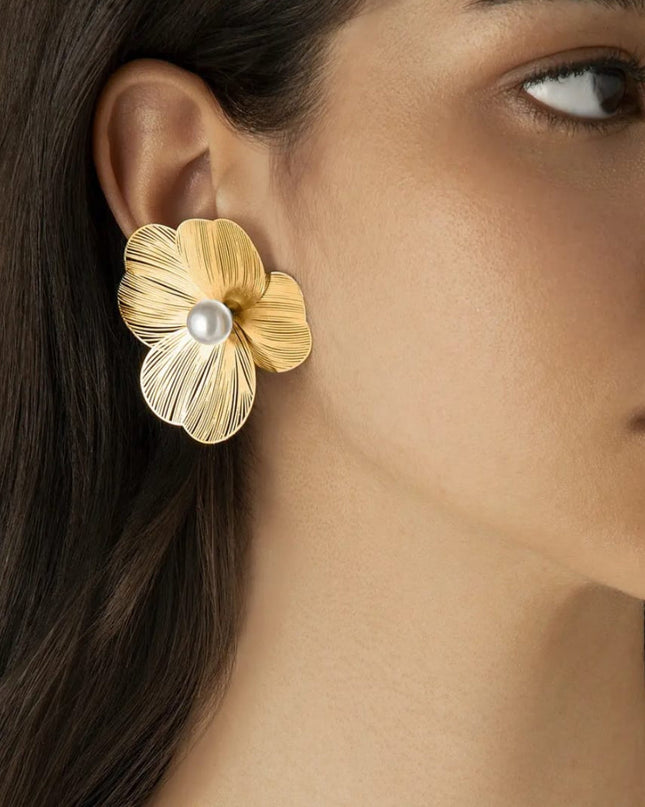 Silver metal flower earrings