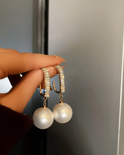 Big hanging pearl earnings